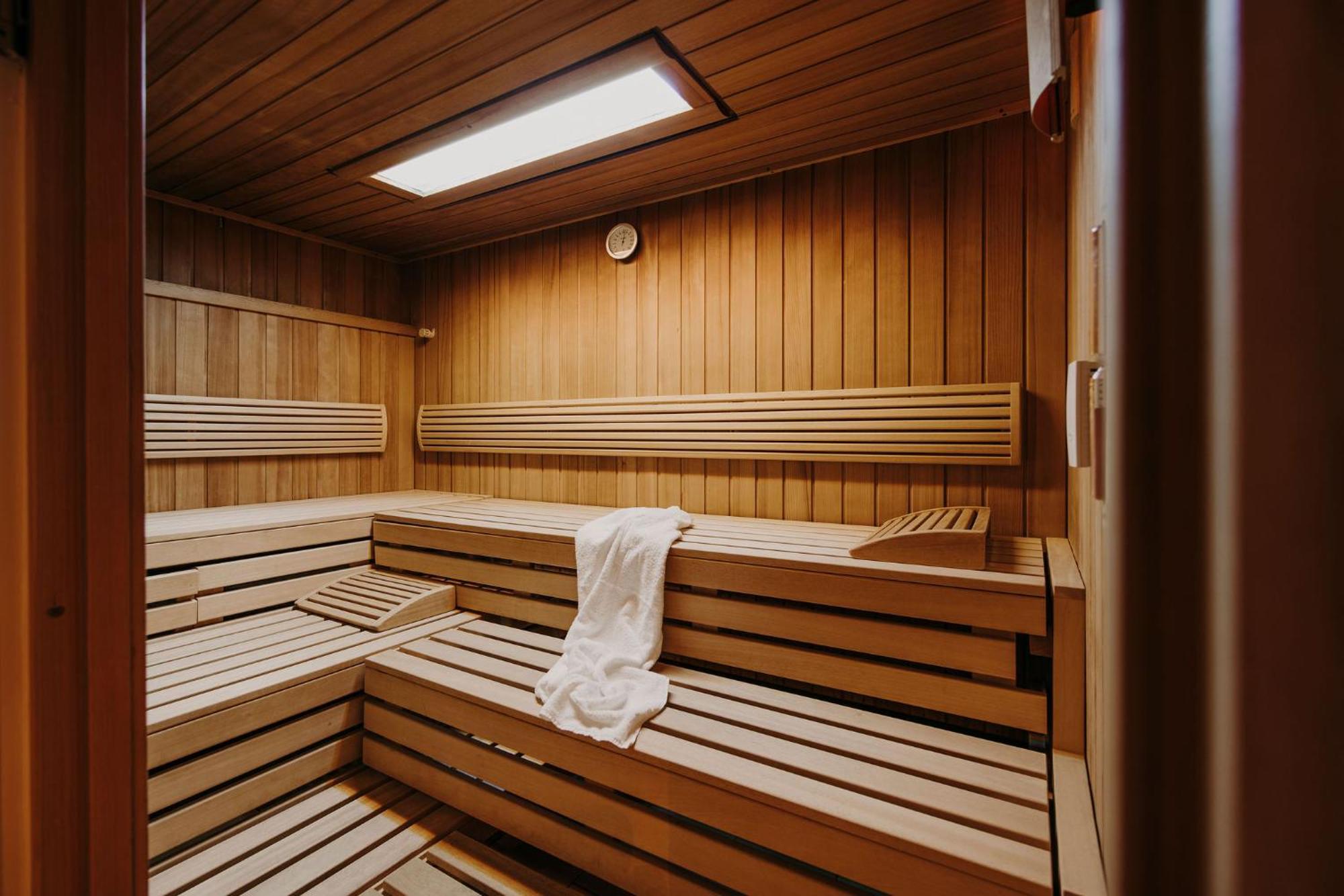 Hotel Lerch Sankt Johann im Pongau Ngoại thất bức ảnh