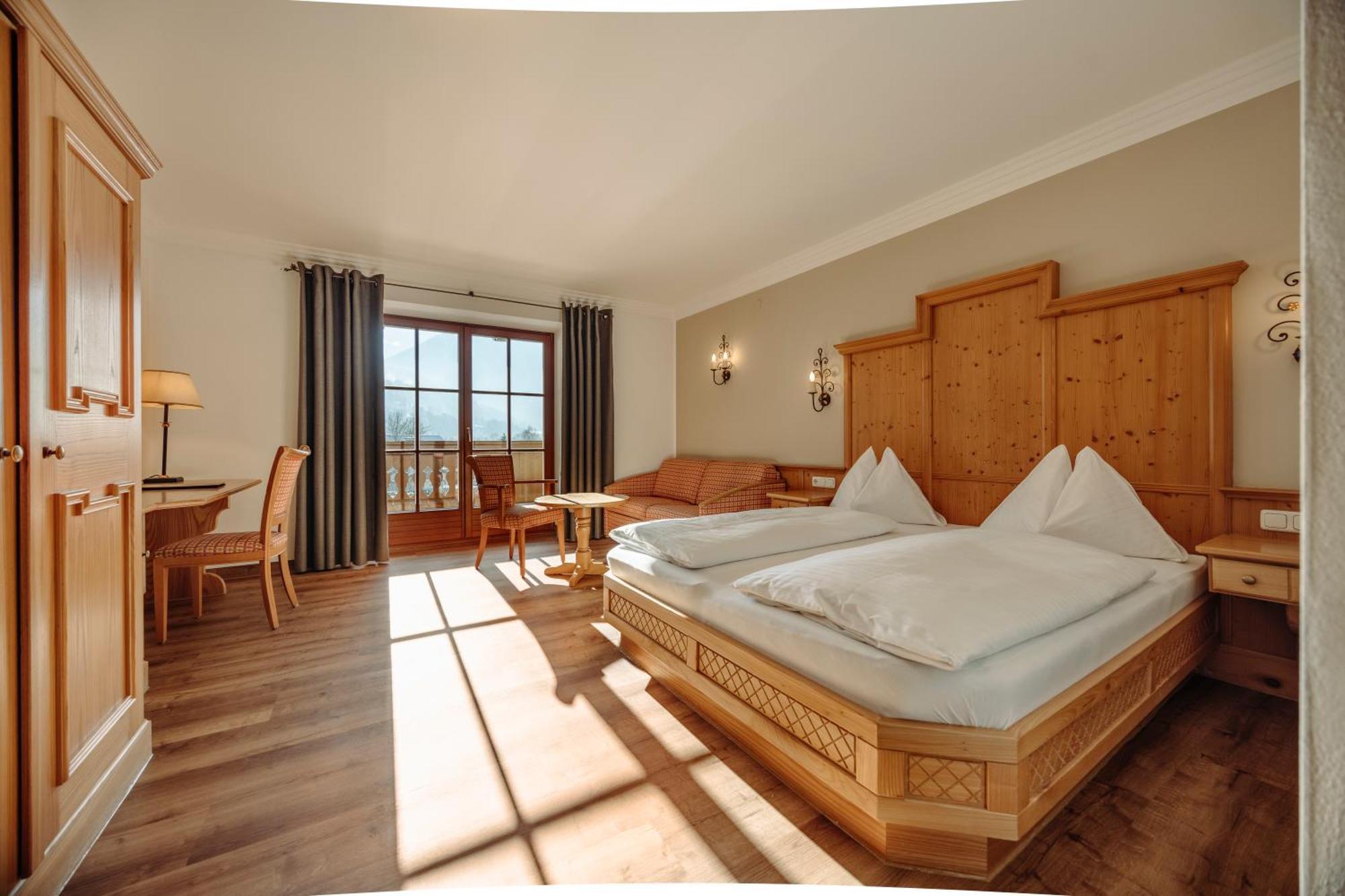 Hotel Lerch Sankt Johann im Pongau Ngoại thất bức ảnh